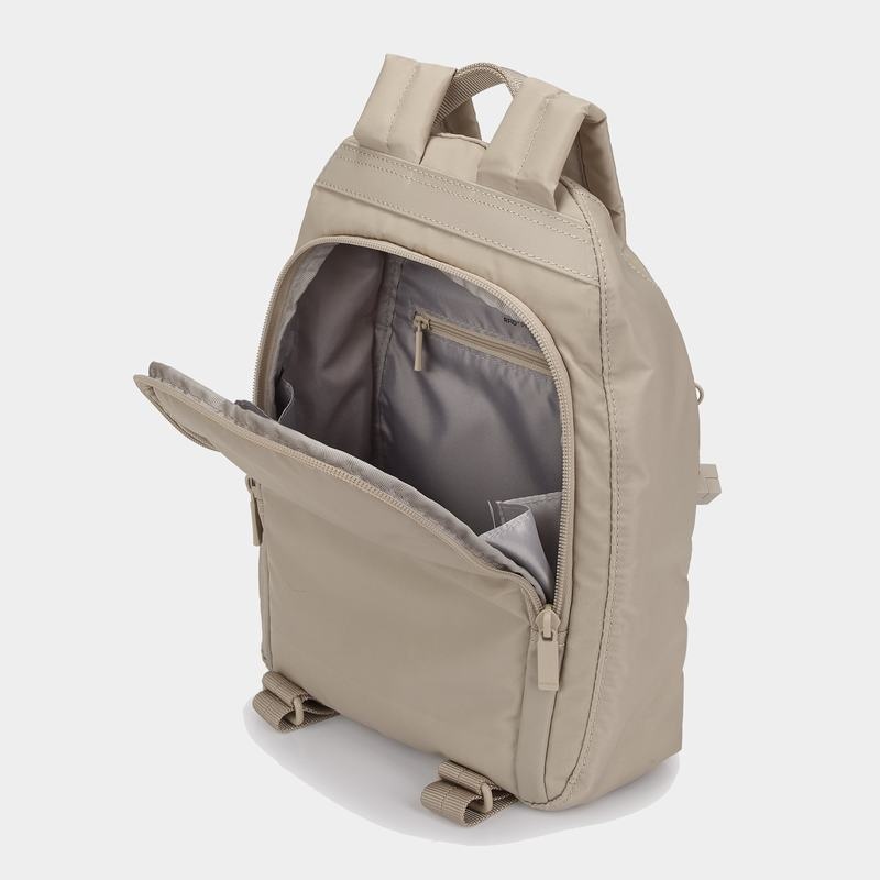 Beige Women's Hedgren Vogue Backpacks | MSJ277GM